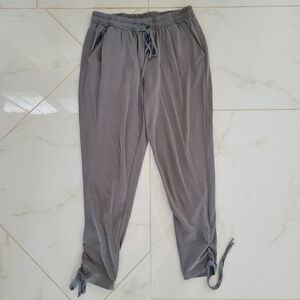 SPLENDID Grey Silky Jogger Pants M